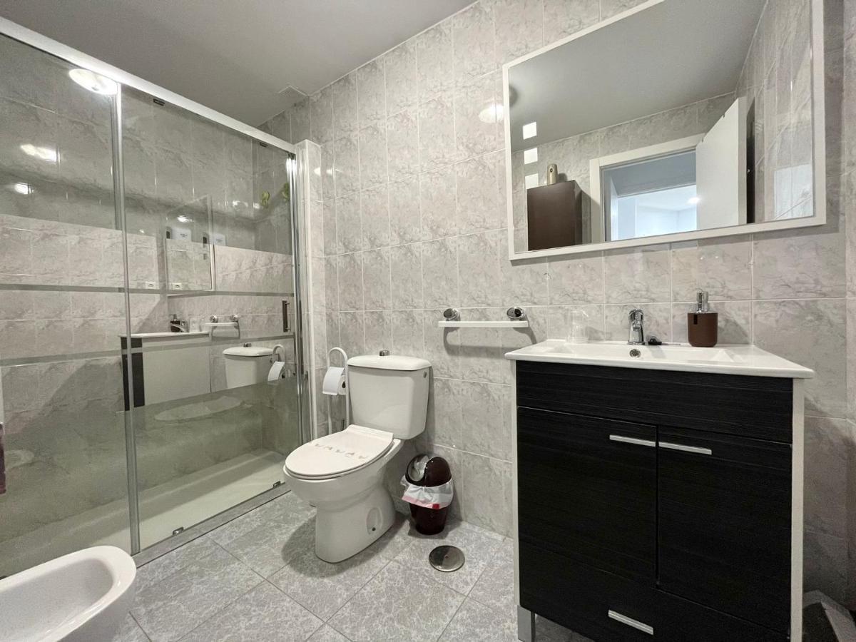 Apartamento Playa Velilla Park II อัลมูเญการ์ ภายนอก รูปภาพ